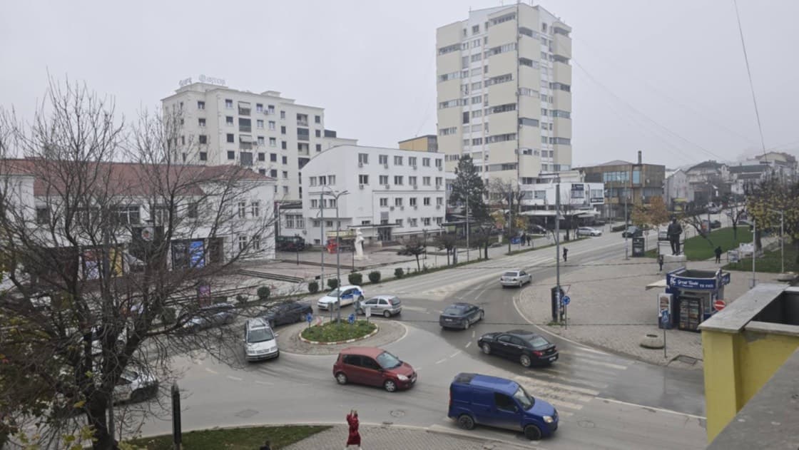 Shtëpi 3 dhoma me QIRA miniaturë 4